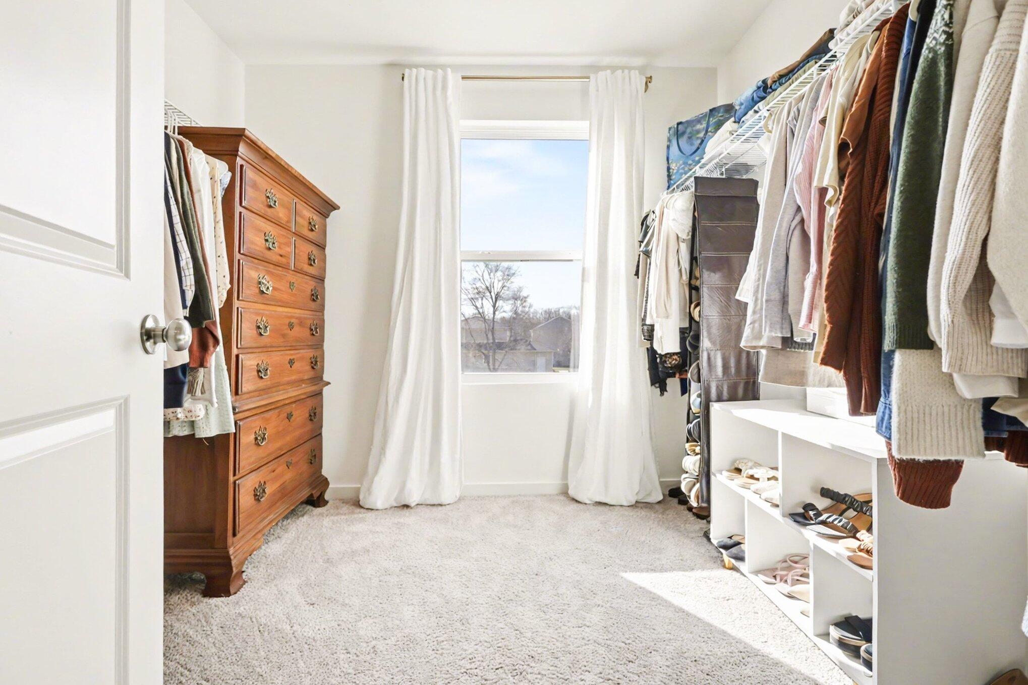 596 Waters Way Watervliet, MI 49098 - Photo 20 of 32 Primary Walkin Closet