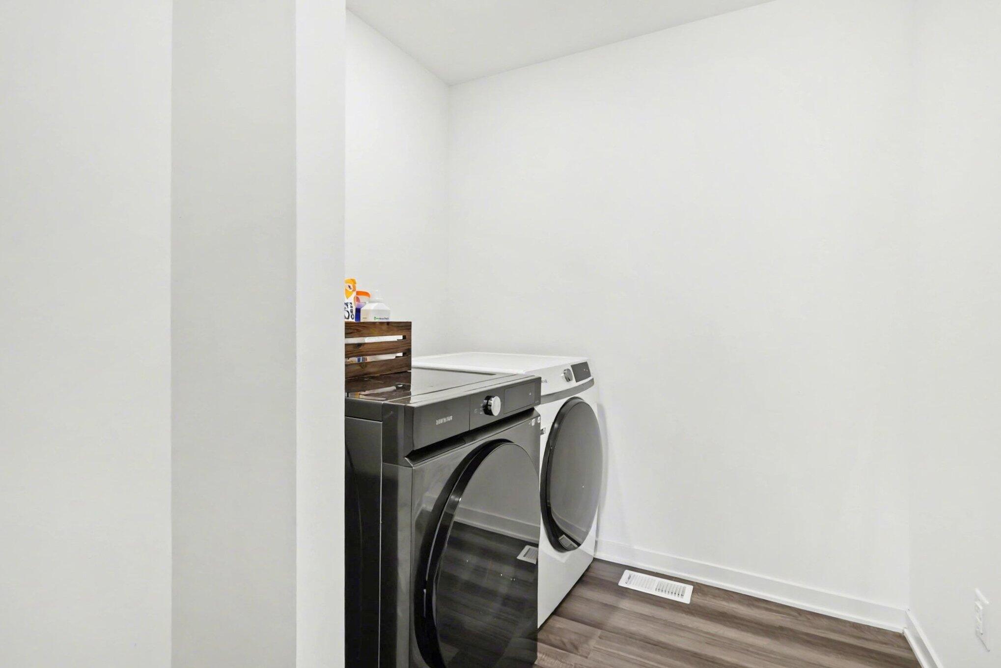 596 Waters Way Watervliet, MI 49098 - Photo 26 of 32 Laundry