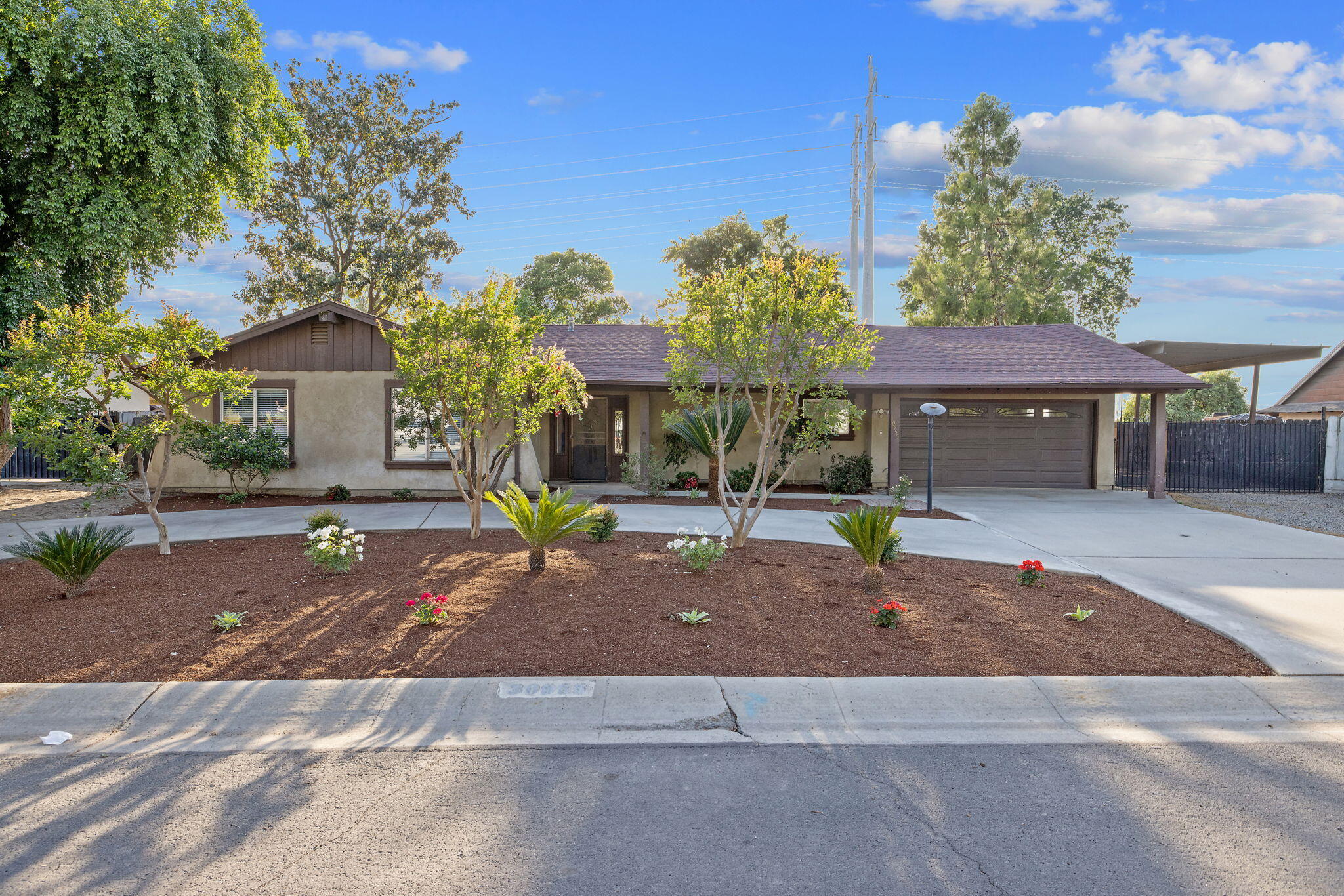 30955 Tower Road Visalia, CA 93292 - Photo 1 of 65 1-web-or-mls-713A5584