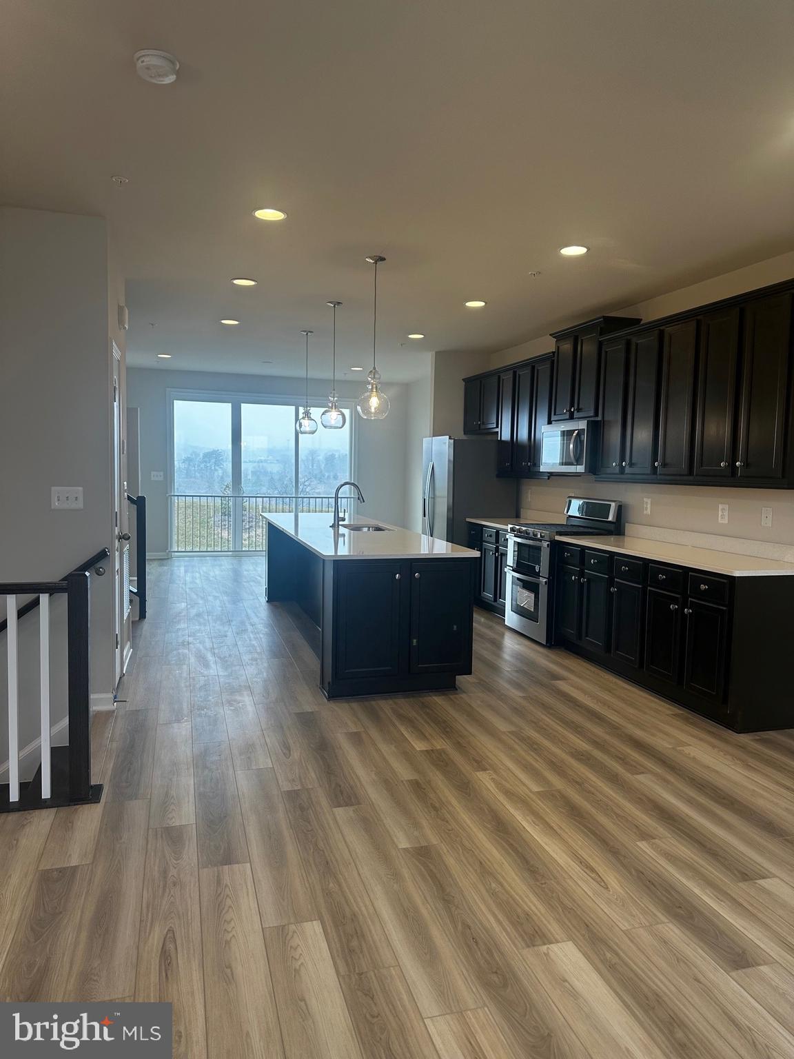1098 Overlook Loop Laurel, MD 20707 - Photo 4 of 23