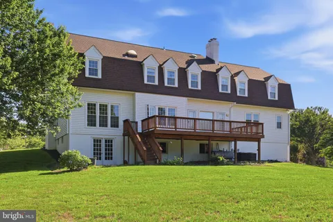 $1,325,000 | 14200 White Water Way, Gaithersburg, MD 20878