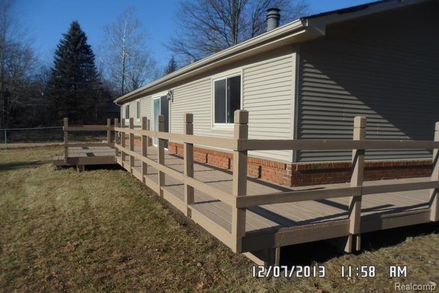 35293 Ash Road New Boston, MI 48164 - Photo 5 of 28 ALL AROUND DECK