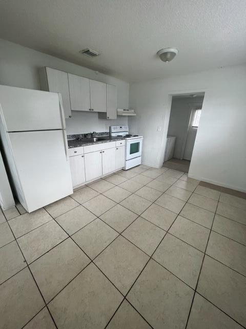 4998 Kirk Road Lake Worth, FL 33461 - Photo 6 of 22