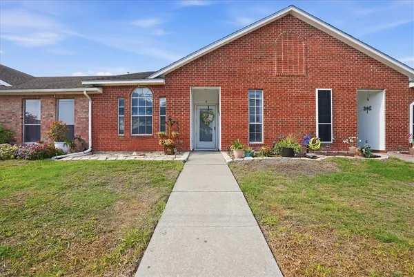 $165,000 | 13656 Teague Lane, Unit 4, Corpus Christi, TX 78410