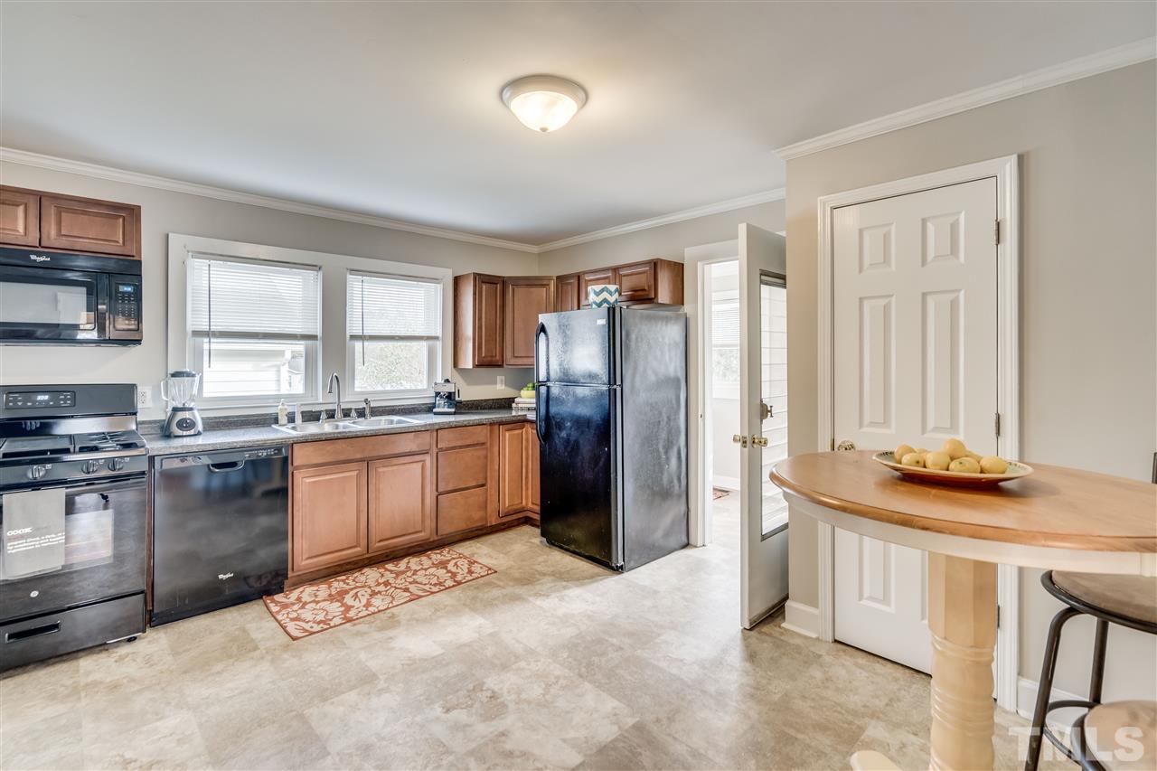 2532 Ross Road Durham, NC 27703 - Photo 11 of 30