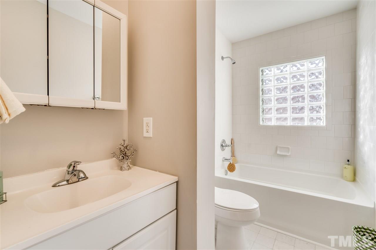 2532 Ross Road Durham, NC 27703 - Photo 17 of 30
