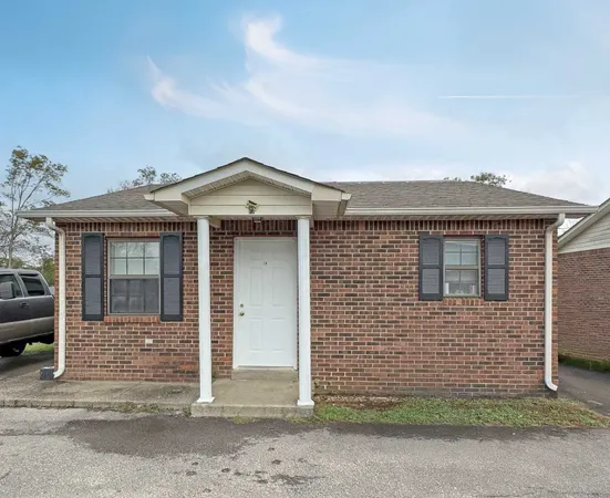 $680 | 404 Thompsonville Lane, Unit 18, Oak Grove, KY 42262