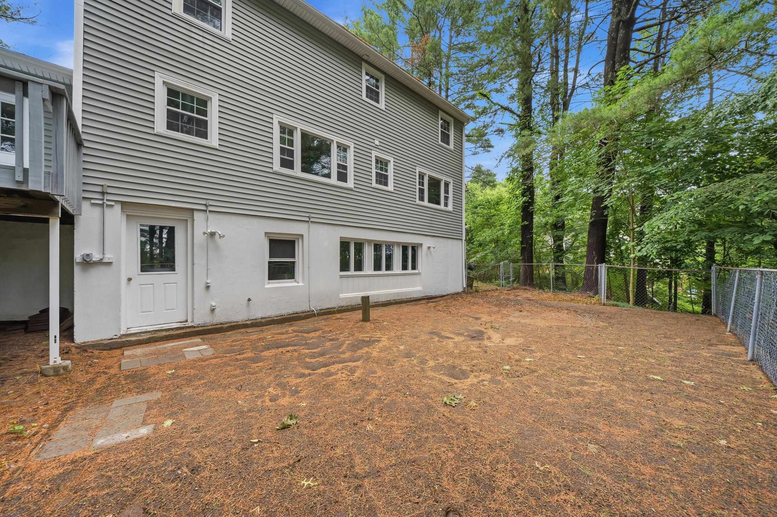 29 Dickens Street Nashua, NH 03062 - Photo 49 of 59