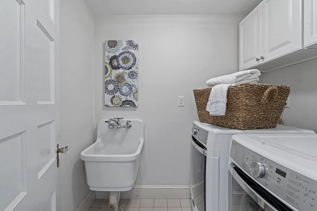 12 Tennyson Road Wellesley, MA 02481 - Photo 18 of 41