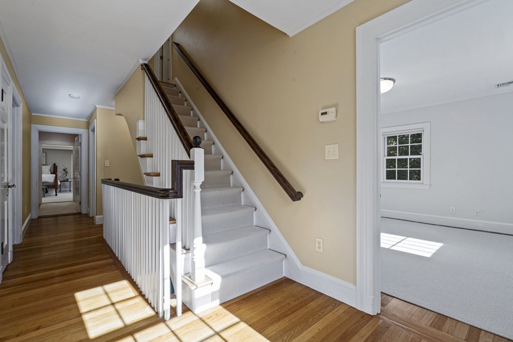 12 Tennyson Road Wellesley, MA 02481 - Photo 29 of 41