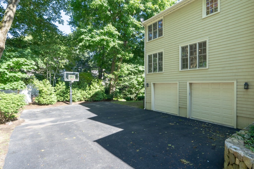 12 Tennyson Road Wellesley, MA 02481 - Photo 39 of 41