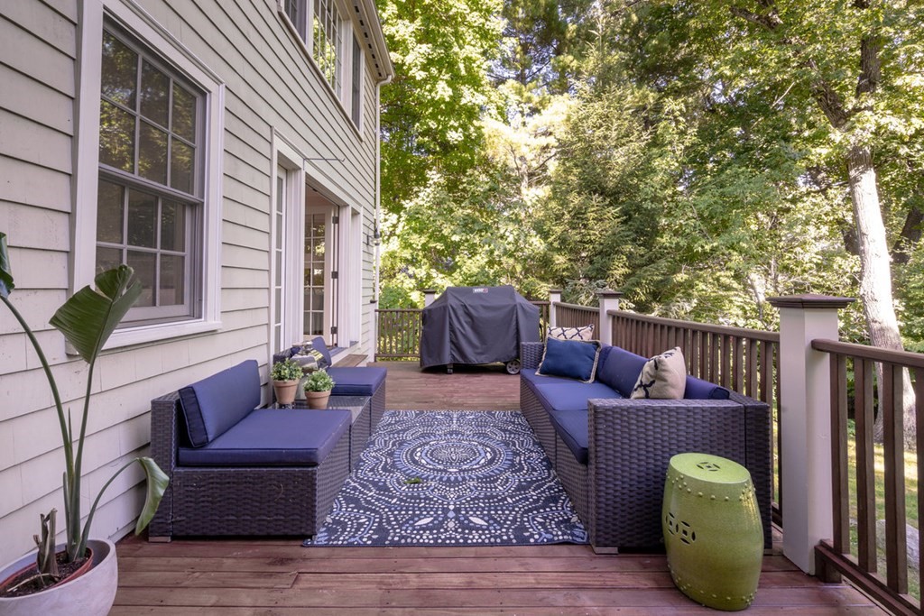 12 Tennyson Road Wellesley, MA 02481 - Photo 4 of 41
