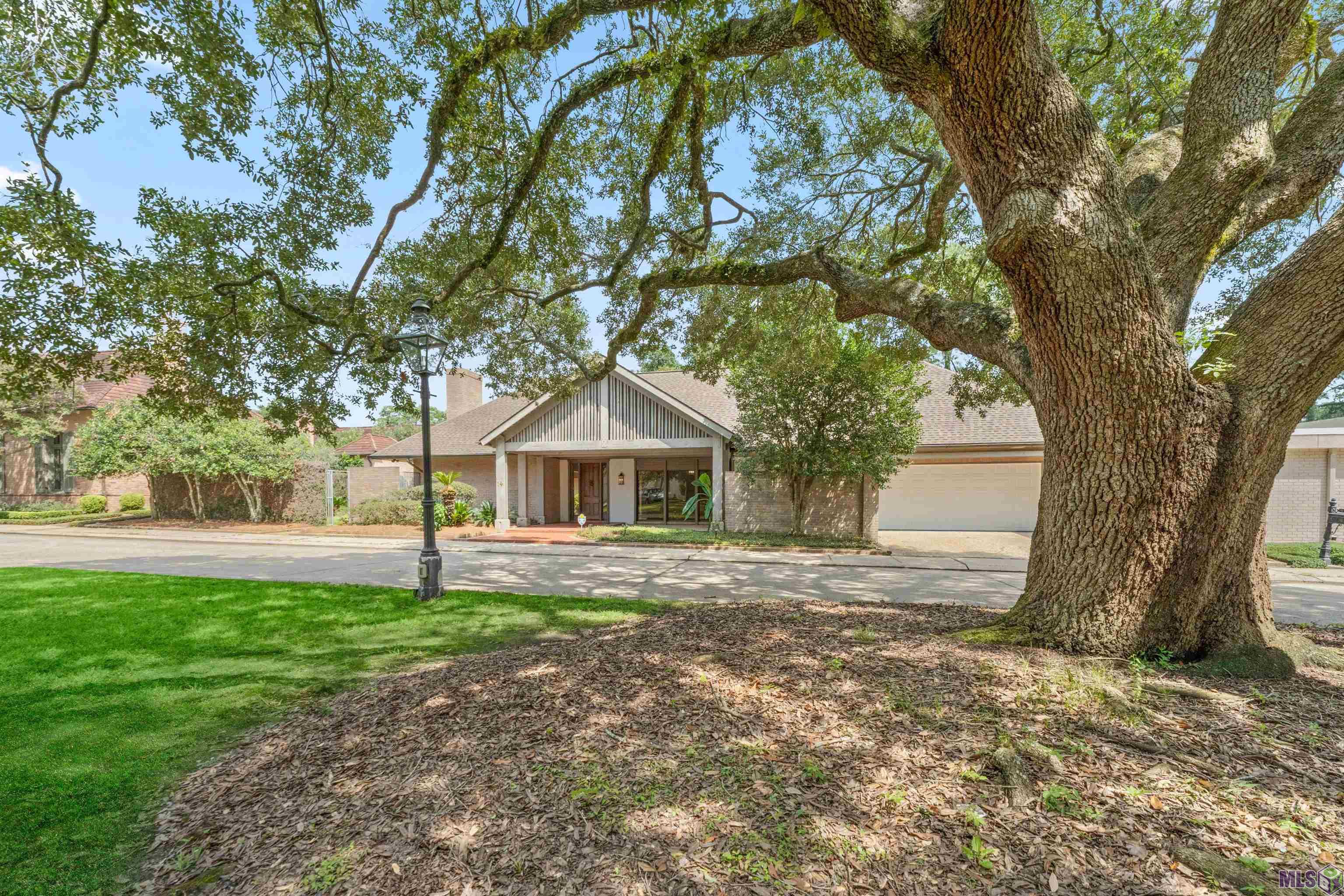 14 Stone's Throw Drive Baton Rouge, LA 70809 - Photo 1 of 38