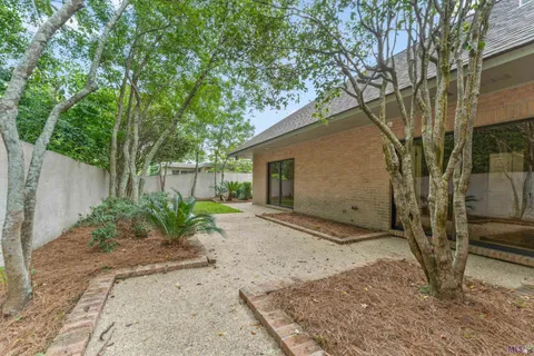 $1,195,000 | 14 Stone's Throw Drive, Baton Rouge, LA 70809