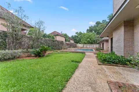 $1,195,000 | 14 Stone's Throw Drive, Baton Rouge, LA 70809