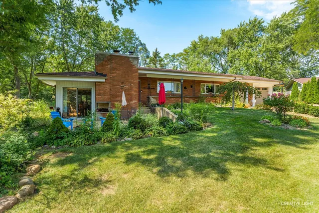 $469,900 | 1002 Bruce Drive, Elgin, IL 60120