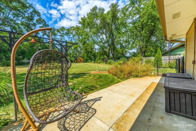 $469,900 | 1002 Bruce Drive, Elgin, IL 60120