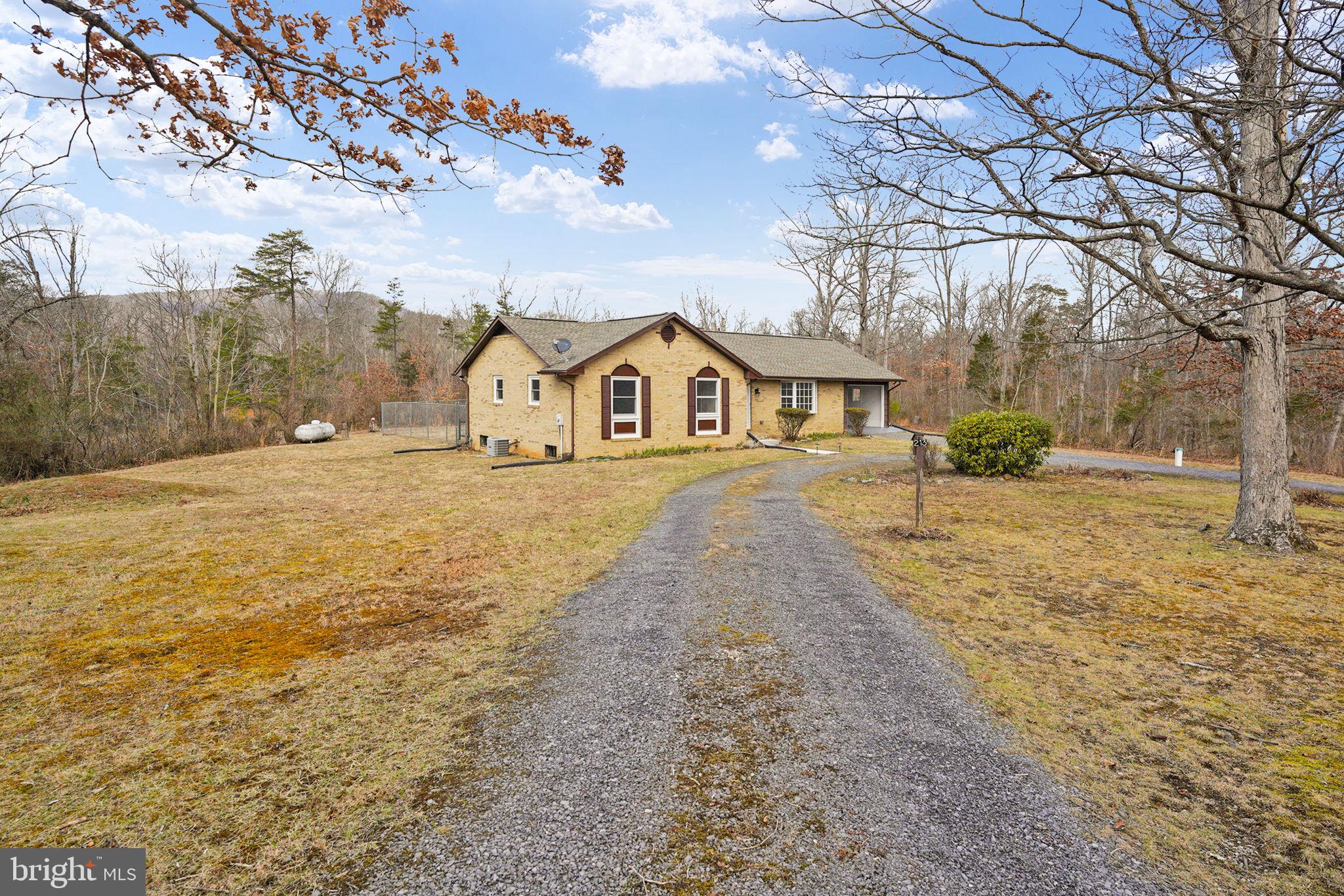 213 Valley Memory Lane Front Royal, VA 22630 - Photo 2 of 29