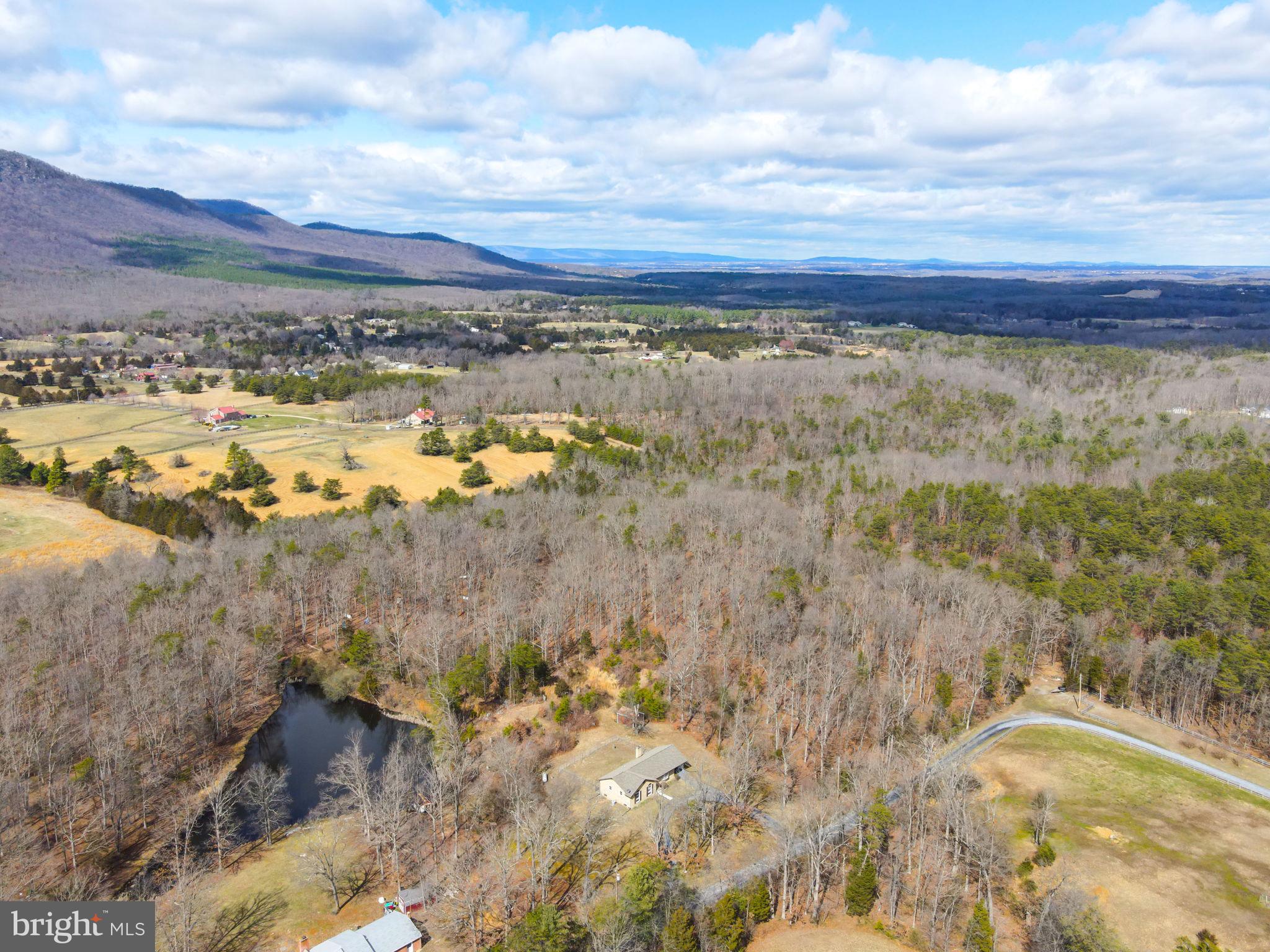 213 Valley Memory Lane Front Royal, VA 22630 - Photo 4 of 29