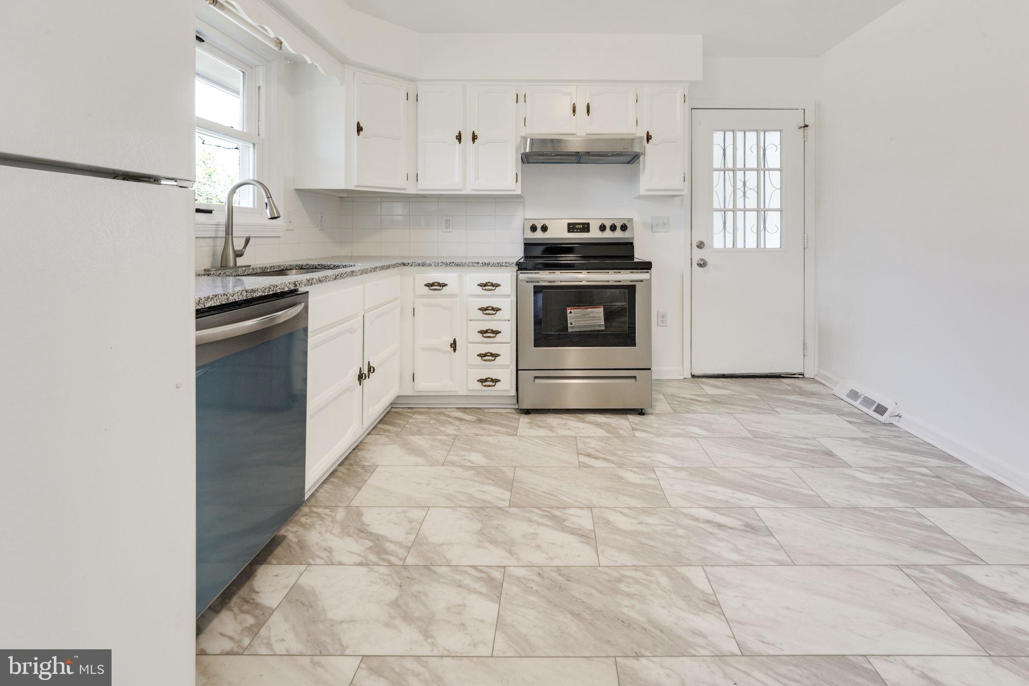 213 Valley Memory Lane Front Royal, VA 22630 - Photo 5 of 29