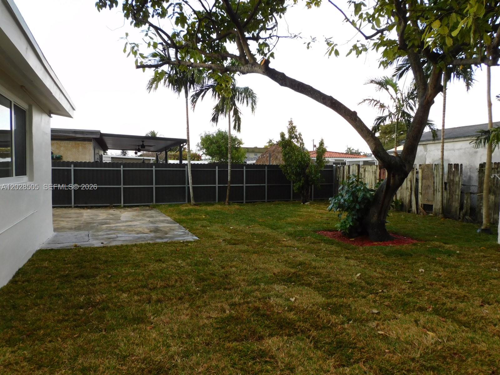 3333 Southwest 89th Avenue Miami, FL 33165 - Photo 42 of 44