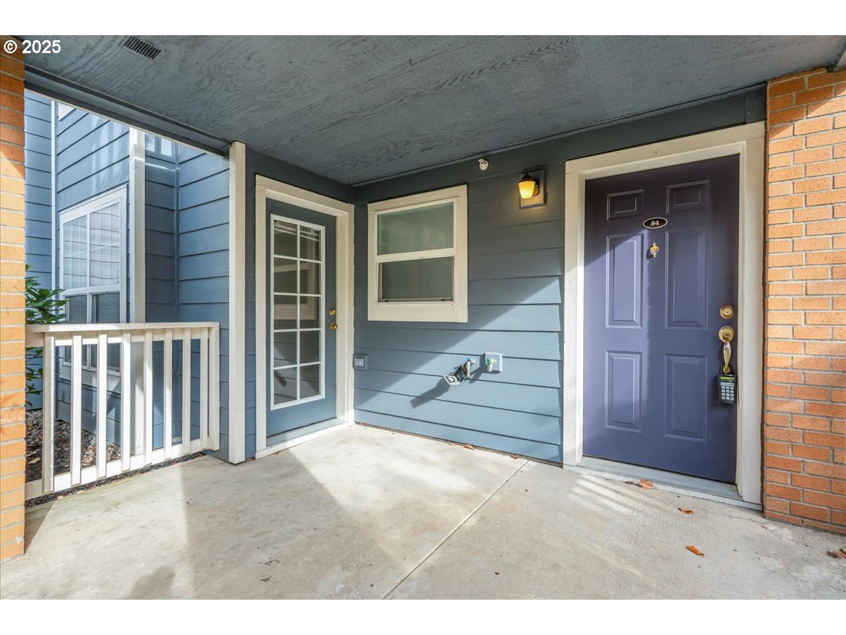 30424 Southwest Ruth Street, Unit 84 Wilsonville, OR 97070 - Photo 5 of 48 a view of an entryway door