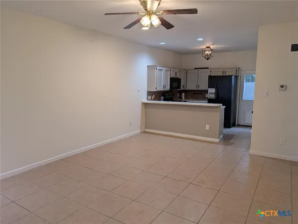 $1,195 | 1221 Hopkins Street, Unit 13, San Marcos, TX 78666