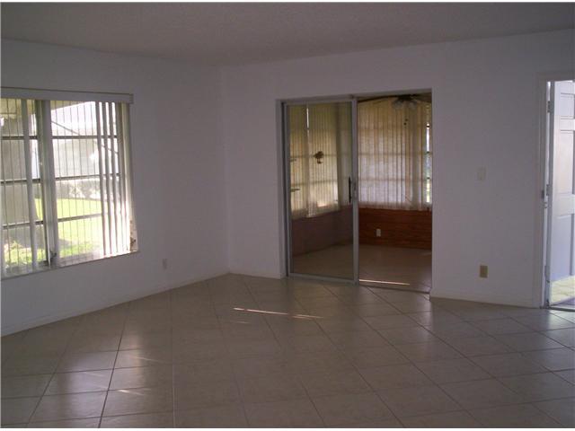 572 High Point Drive, Unit D Delray Beach, FL 33445 - Photo 9 of 11 Additional Photo