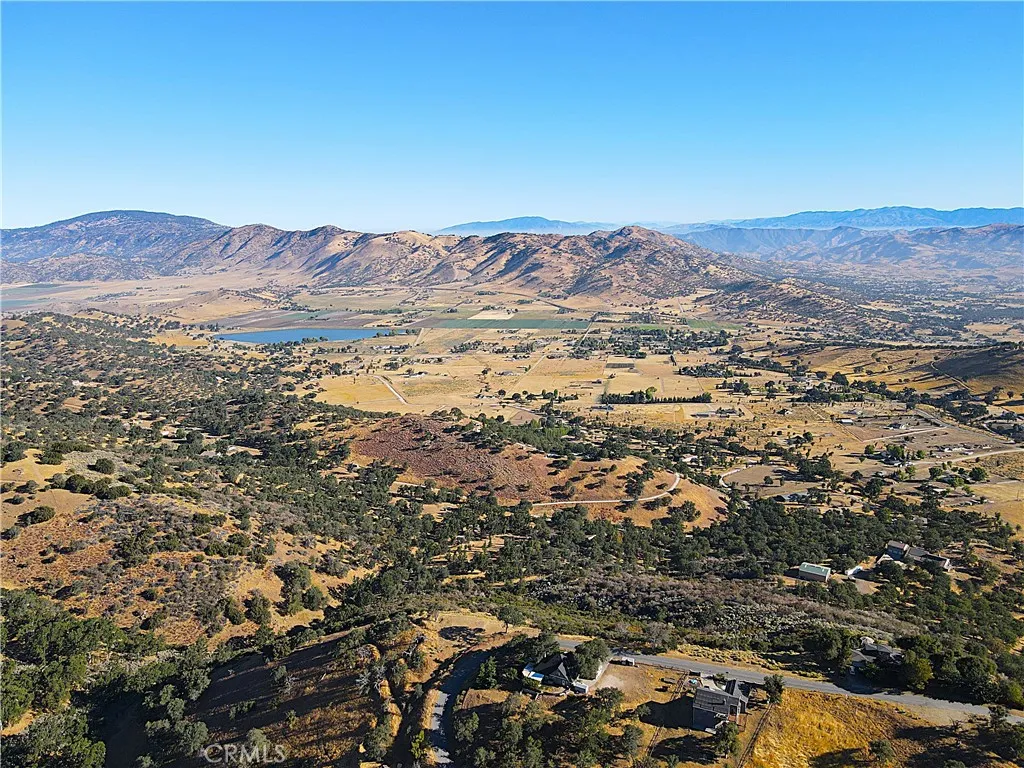 0 Zurich Tehachapi, CA 93561 - Photo 7 of 51 Perched, overlooking the gorgeous countryside below.