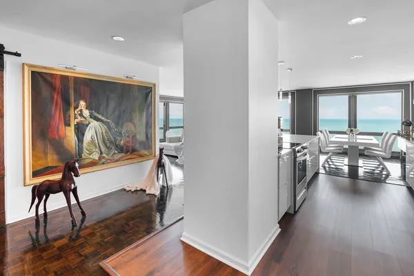 $624,999 | 860 North Lake Shore Drive, Unit 14K, Chicago, IL 60611