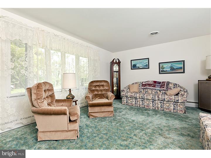 479 Federal City Road Pennington, NJ 08534 - Photo 5 of 17