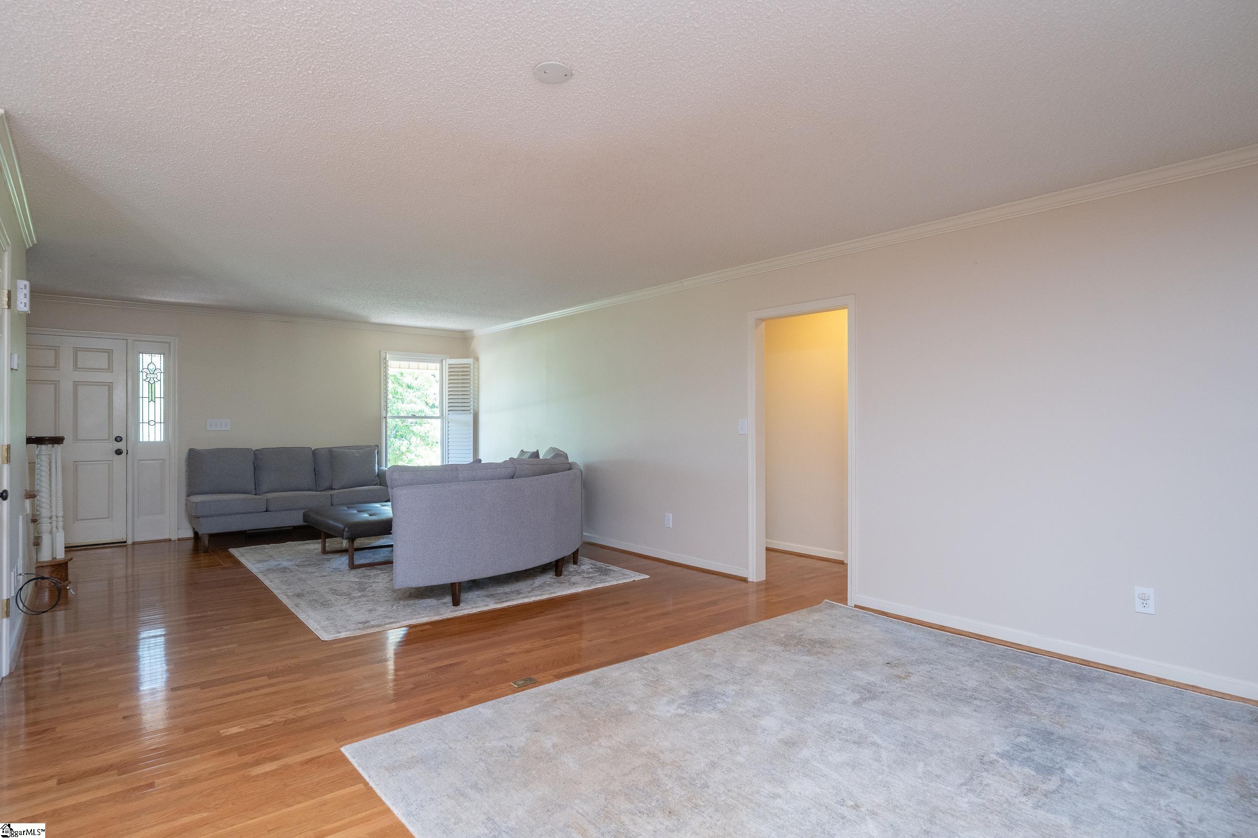 322 North Rutherford Road Greer, SC 29651 - Photo 4 of 40