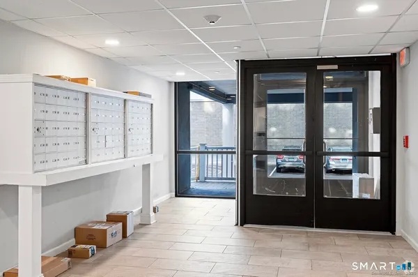 $1,975 | 225 Lordship Boulevard, Unit 1I, Stratford, CT 06615