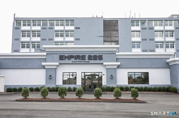 $1,975 | 225 Lordship Boulevard, Unit 1I, Stratford, CT 06615