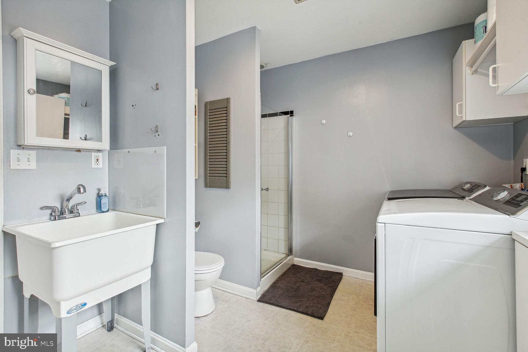 8112 Locust Avenue Rosedale, MD 21237 - Photo 23 of 29 Second Full Bathroom