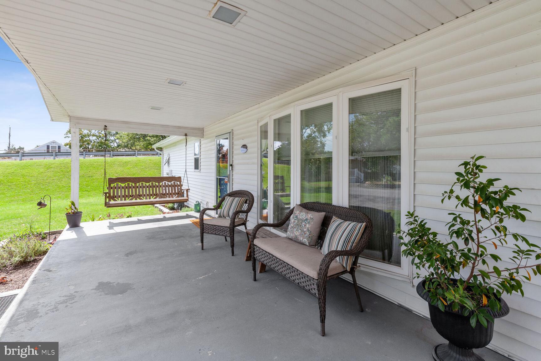 8112 Locust Avenue Rosedale, MD 21237 - Photo 4 of 29 Porch