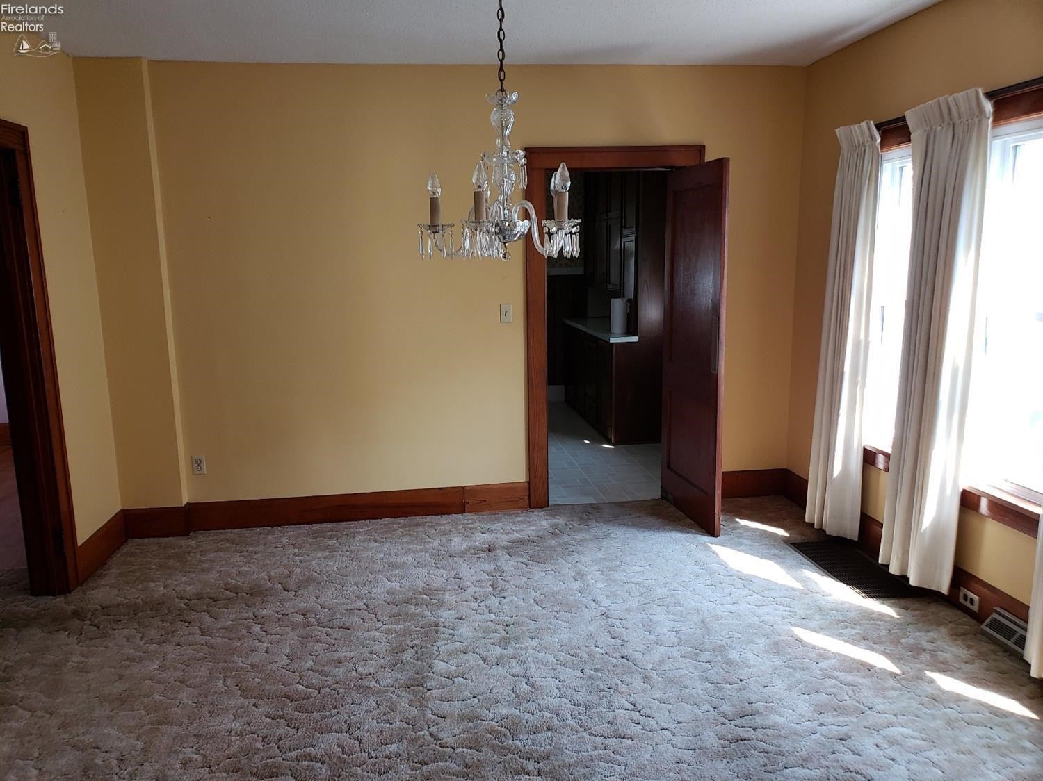 1126 Waverly Road Sandusky, OH 44870 - Photo 7 of 10 Gallery Image 7