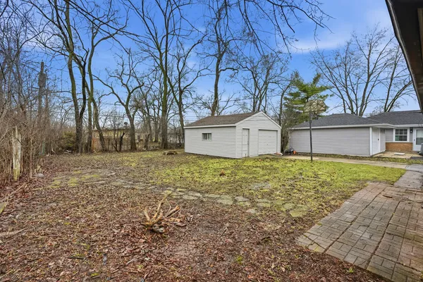 $139,900 | 245 Blackhawk Drive, Park Forest, IL 60466