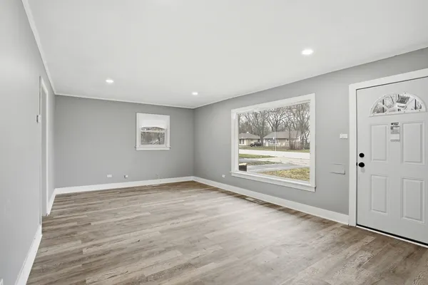 $139,900 | 245 Blackhawk Drive, Park Forest, IL 60466