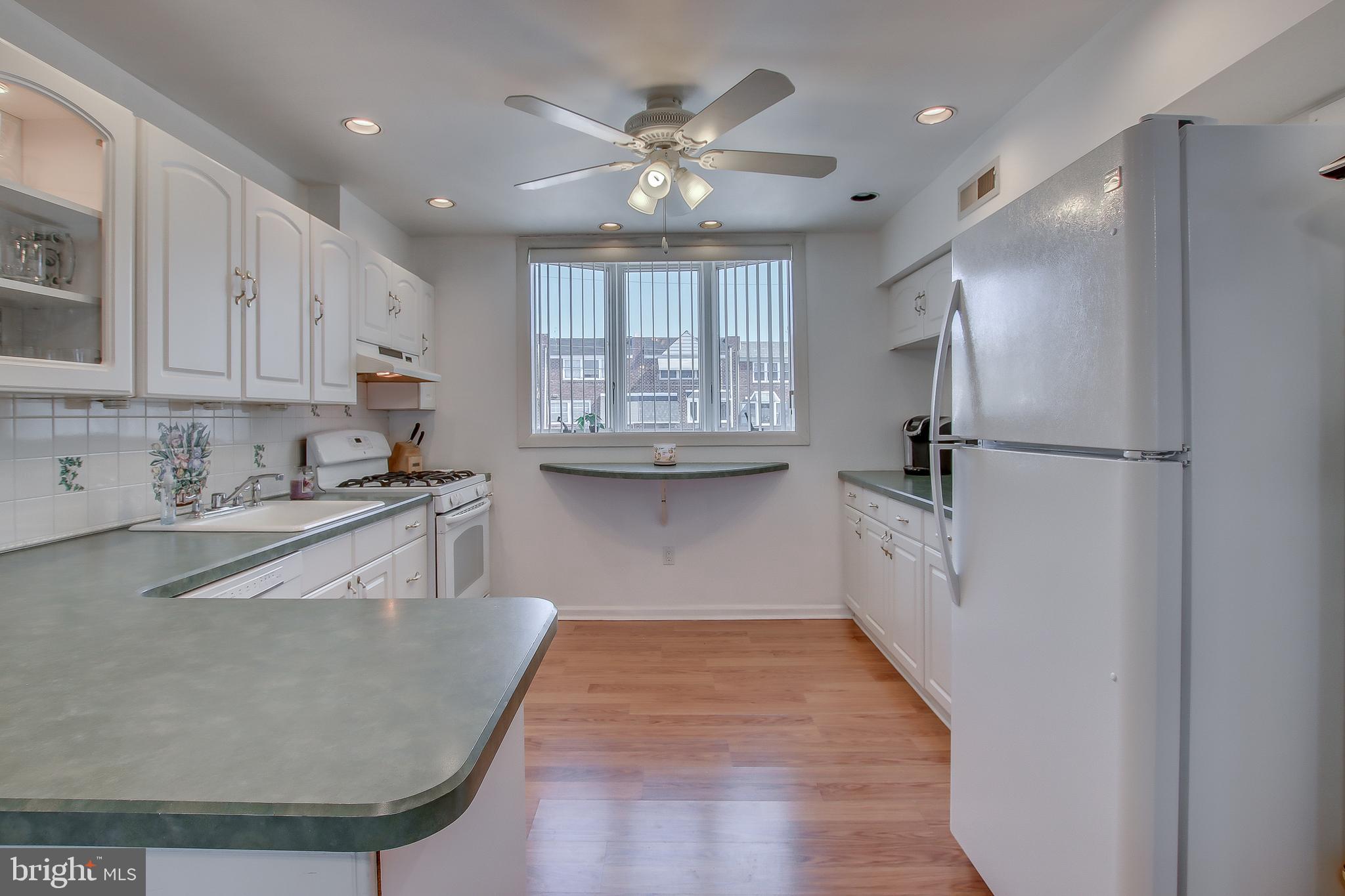 3126 Birch Road Philadelphia, PA 19154 - Photo 6 of 21 Kitchen