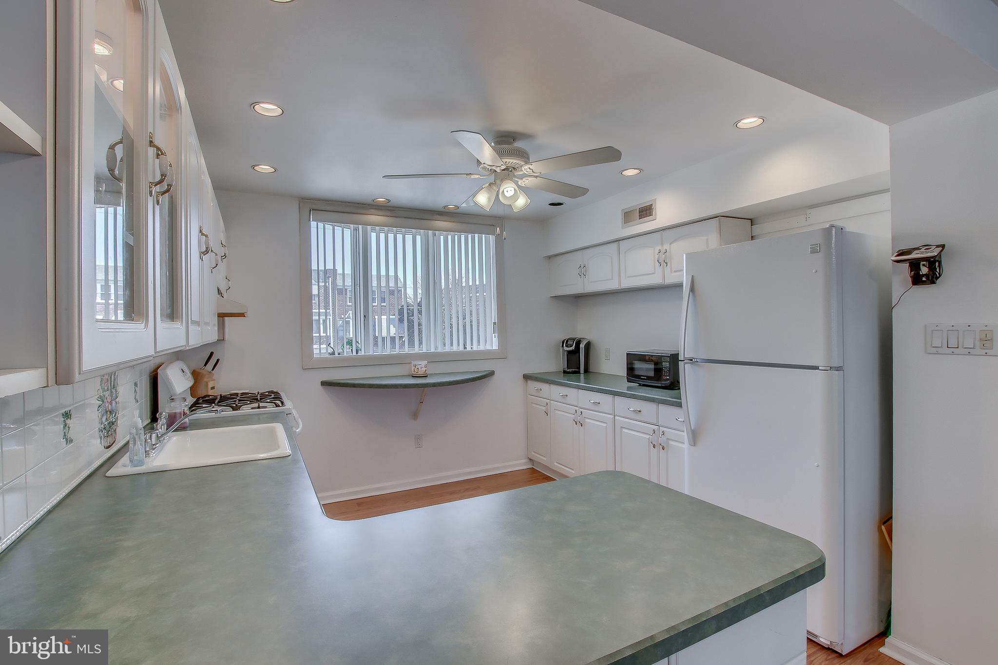 3126 Birch Road Philadelphia, PA 19154 - Photo 7 of 21 Kitchen