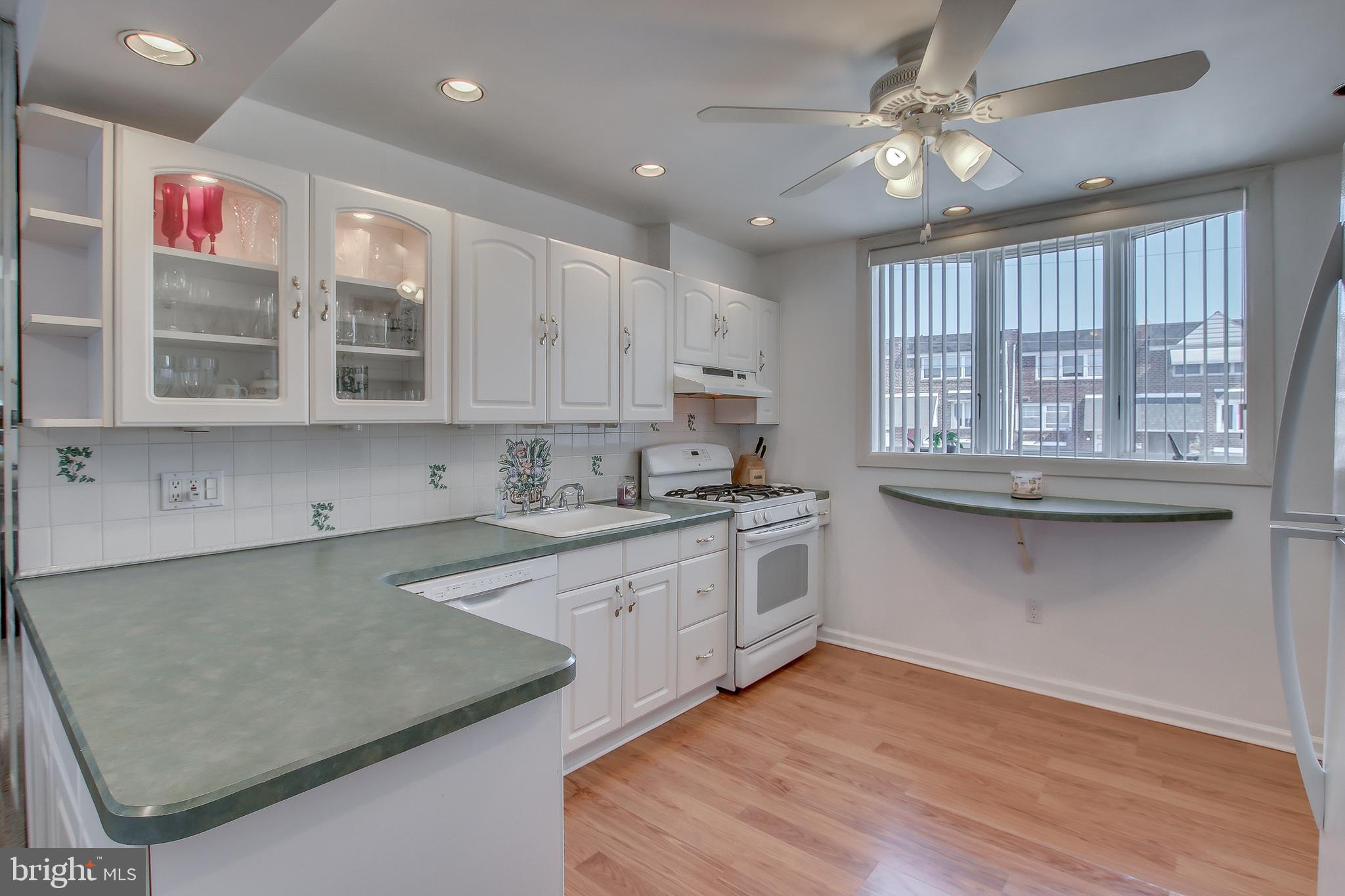 3126 Birch Road Philadelphia, PA 19154 - Photo 9 of 21 Kitchen