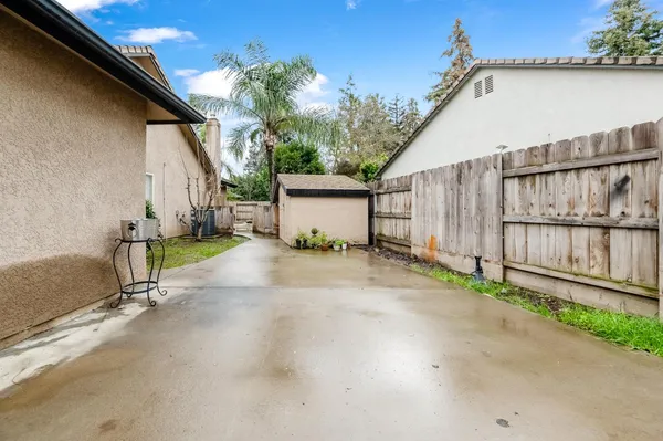 $660,000 | 5417 West Buena Vista Avenue, Visalia, CA 93291
