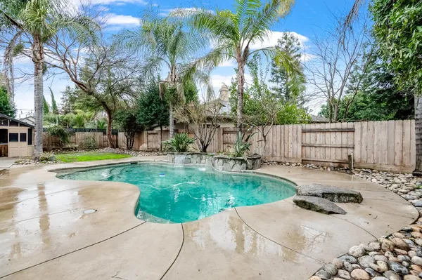 $660,000 | 5417 West Buena Vista Avenue, Visalia, CA 93291