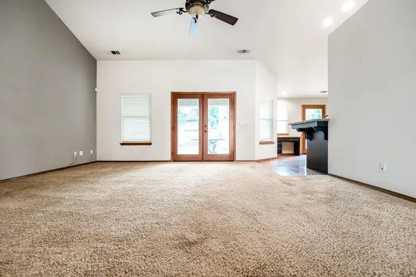 $660,000 | 5417 West Buena Vista Avenue, Visalia, CA 93291