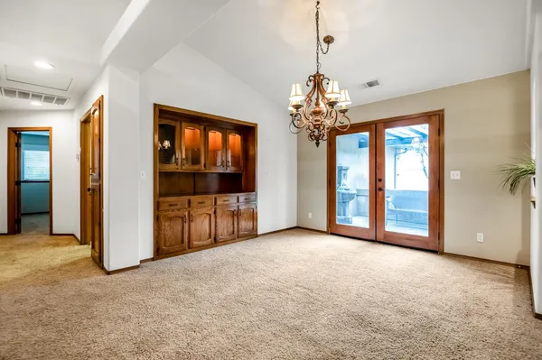 $660,000 | 5417 West Buena Vista Avenue, Visalia, CA 93291