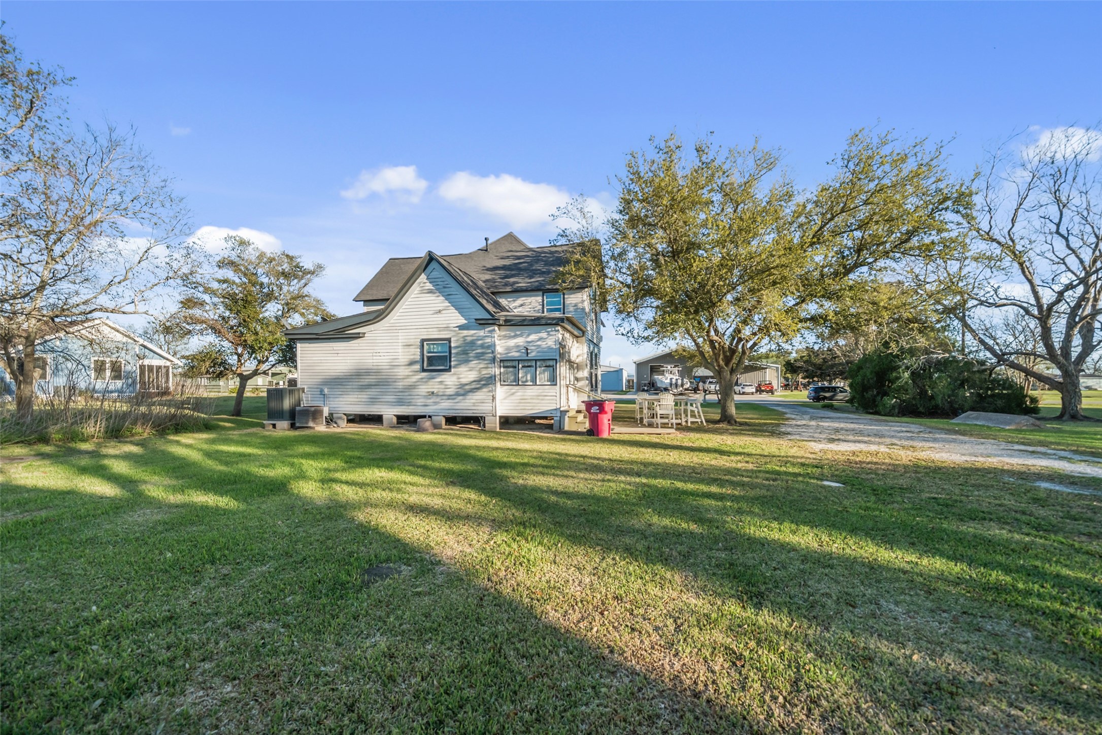 409 Lewis Street Matagorda, TX 77457 - Photo 7 of 35