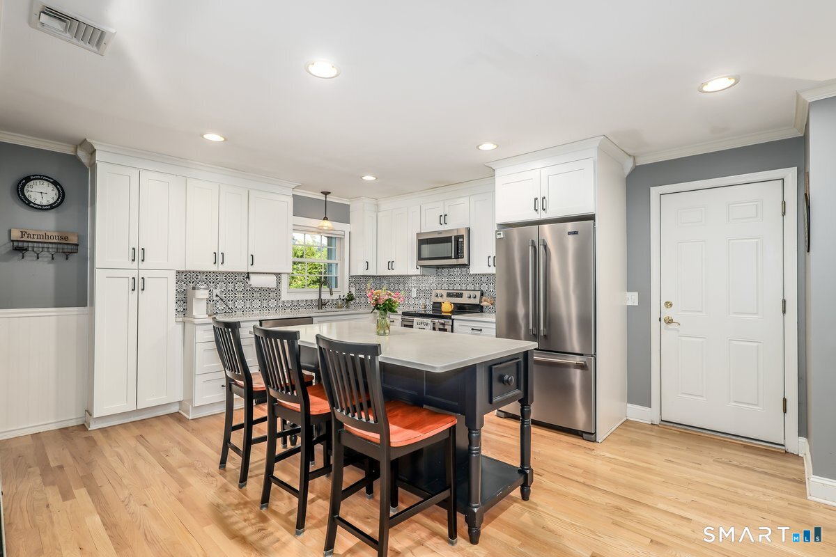 41 High Ridge Road Brookfield, CT 06804 - Photo 8 of 39