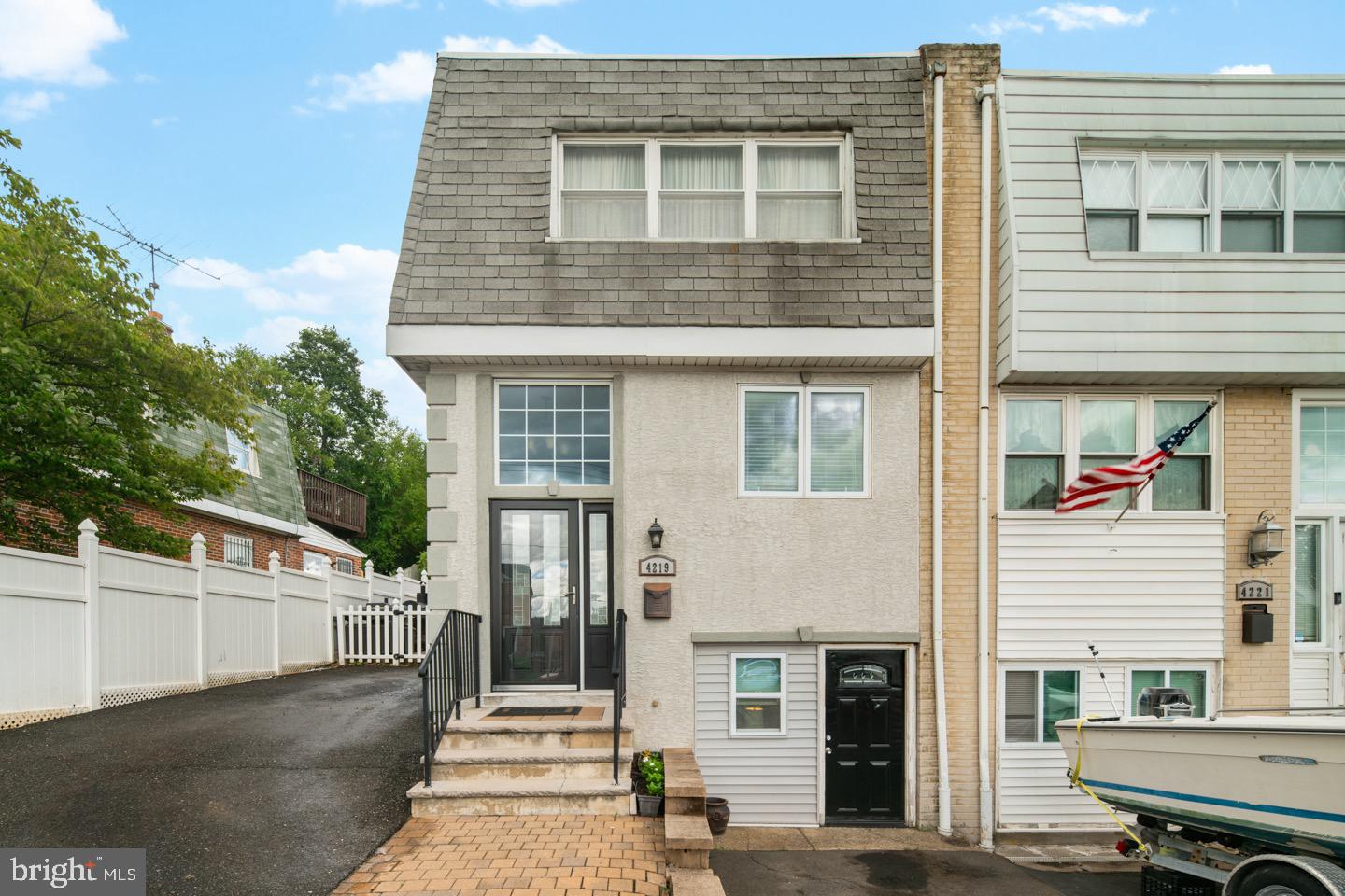 4219 Fairdale Road Philadelphia, PA 19154 - Photo 2 of 33 Gallery Image 2