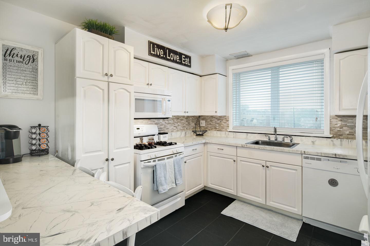 4219 Fairdale Road Philadelphia, PA 19154 - Photo 11 of 33 Gallery Image 11